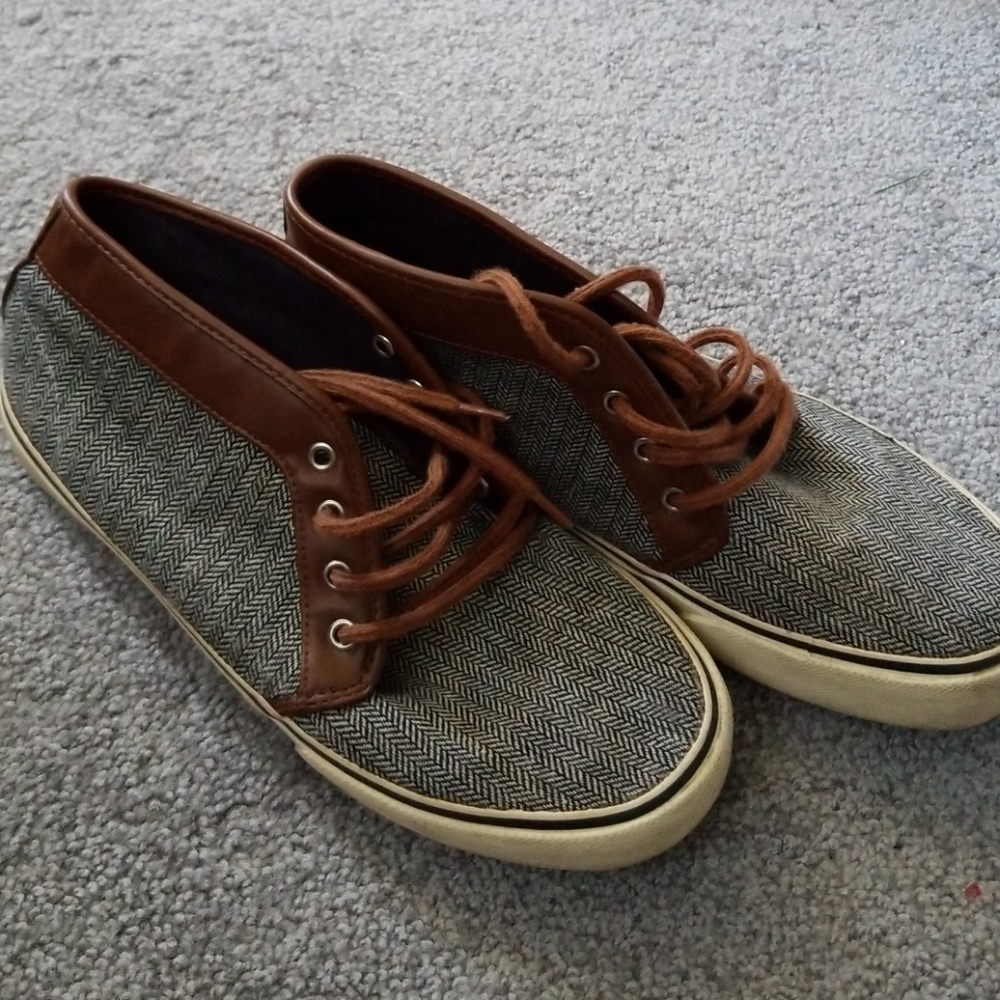 American Eagle shoes